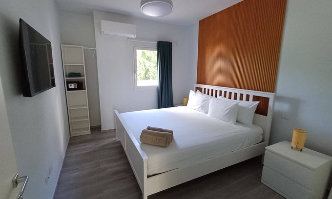 Dominicus Apartment | Tracadero Lodge F4 Apt, 2 Bedroom.