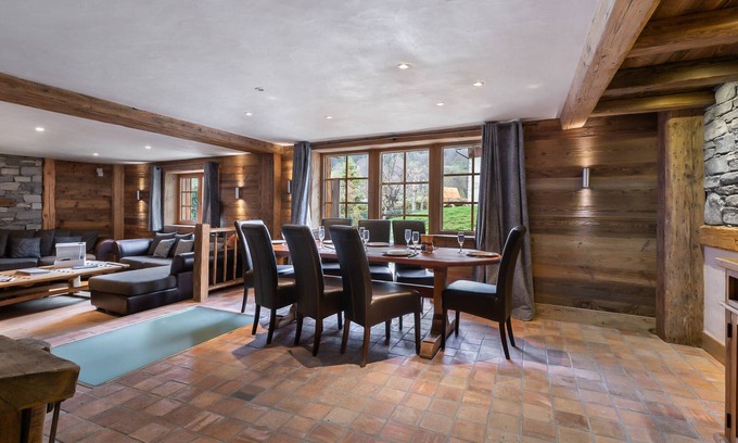 Le Raffort Ski Chalet | Traditional Chalet with Jacuzzi and Sauna in Méribel-Les Allues