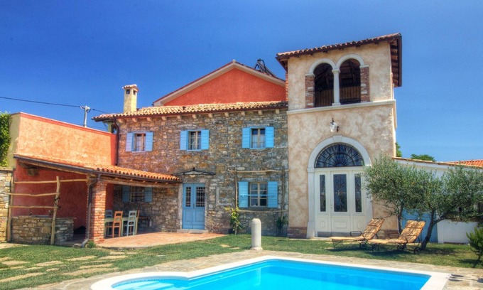 Lopar Villa | Traditional Istrian villa with a watchtower offering magnificent views