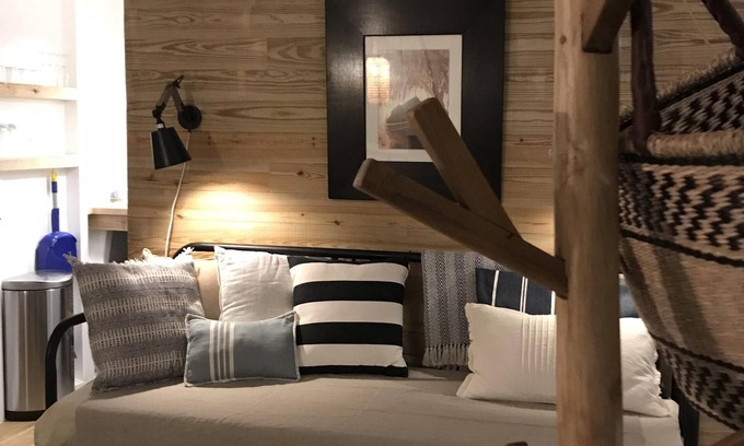 Corossol House | Traditional Wooden Cottage, 5 minute walk to the famous Saint Jean beaches.