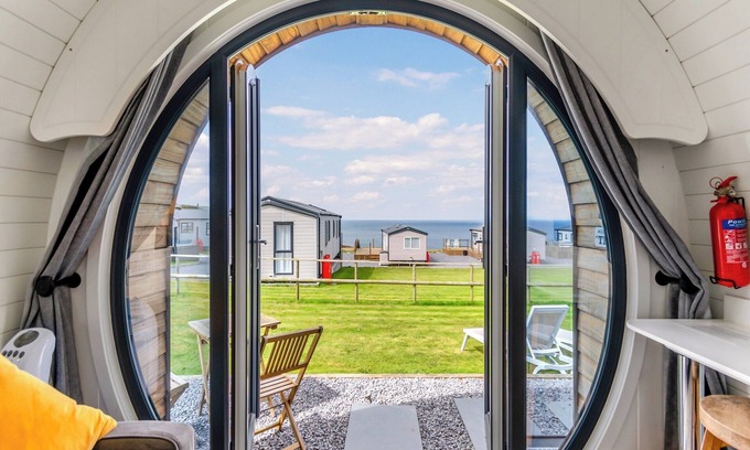 Gwbert Cottage | Traeth Pod - UK46077