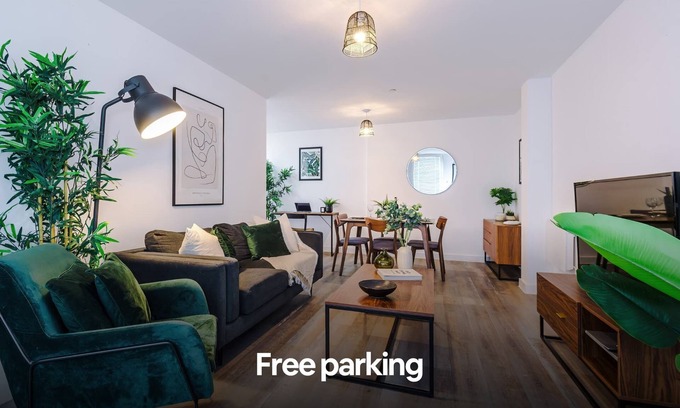 Old Trafford Apartment | Trafford Loft Summary