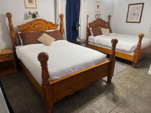 Tombstone House | Trail Riders Inn -Bunkhouse