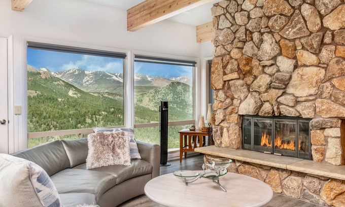 Windcliff Estates Condo | Trails End Luxury Vacation Home at Windcliff