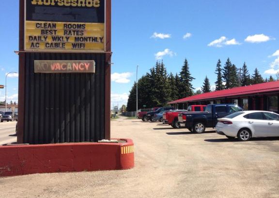 Lloydminster Hotel | Trailside Inn