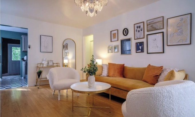 Pasadena Apartment | Tranquil 2-bedroom apartment with AC in Pasadena