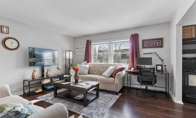 Spring Lake Park House | Tranquil 2BR Apt NE Mpls - 8073 Apt 4