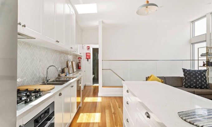 Randwick Apartment | Tranquil 2BR Unit near Hospitals & UNSW with King Beds, Balcony, and Free WiFi