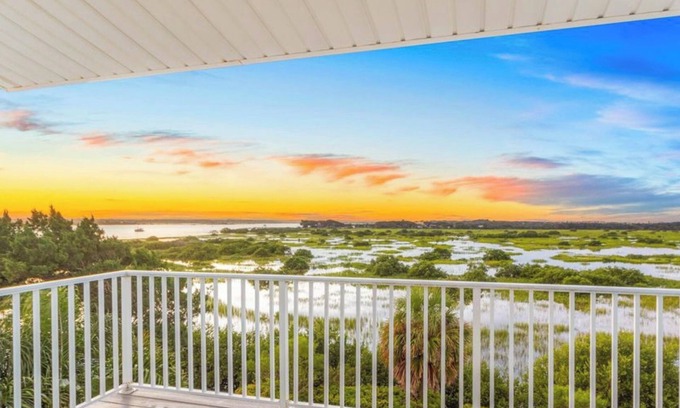 Vilano Beach House | Tranquil 4-bed house overlooking the intracoastal & marsh. 3 min walk to beach