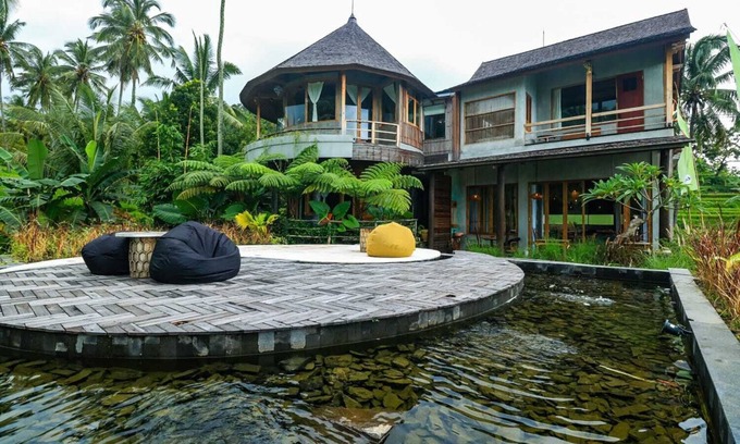 Sukasada Villa | Tranquil, 4 Bedroom Villa with Rice Terrace View