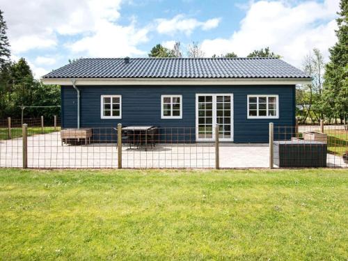 Ansager House | Tranquil Cottage near Kvie Lake-By Traum