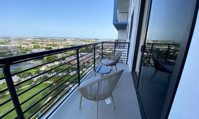 Doral Condo | Tranquil Doral Retreat: Spacious Gem