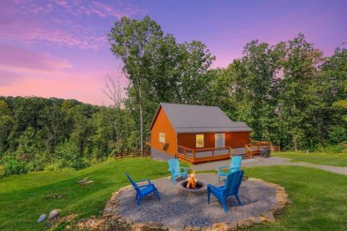Hallsville House | Tranquil Heights Cabin in Hocking Hills