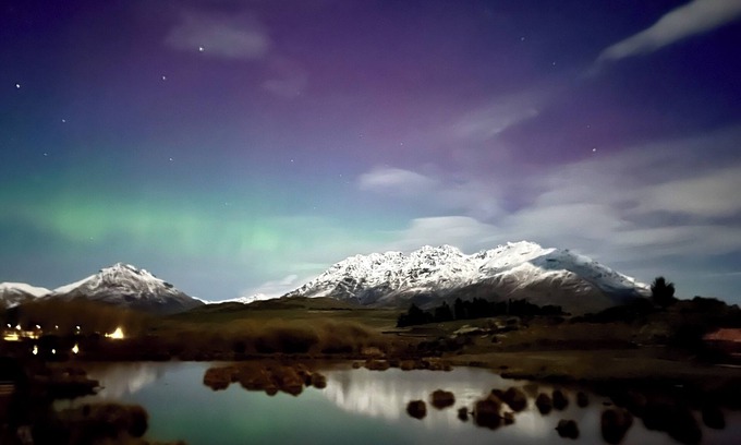 Kawarau Falls House | Tranquil Luxury on Willow Pond