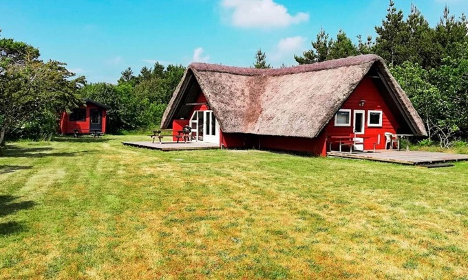 Toftum House | Tranquil Thatched Cottage on Romo-By Traum