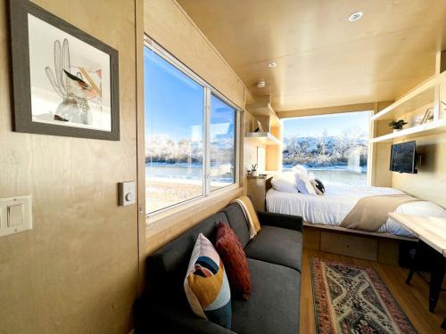 Pear Park House | Tranquil Tiny House Hideaway in Colorado: Peaceful Waterside Bliss in Grand Junction