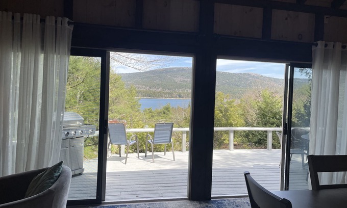 Hall Quarry House | Tranquil Views of Somes Sound and beautiful Sargent Mnt. at your door.