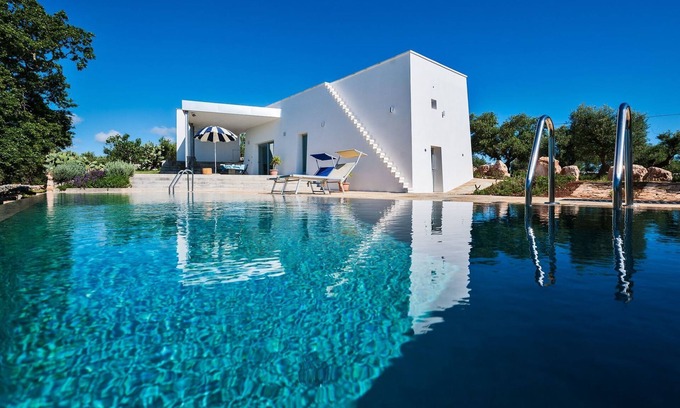 Cisternino Villa | Tranquil Villa in Apulia