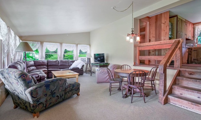 Layton Cabin | Tranquility in NW NJ
