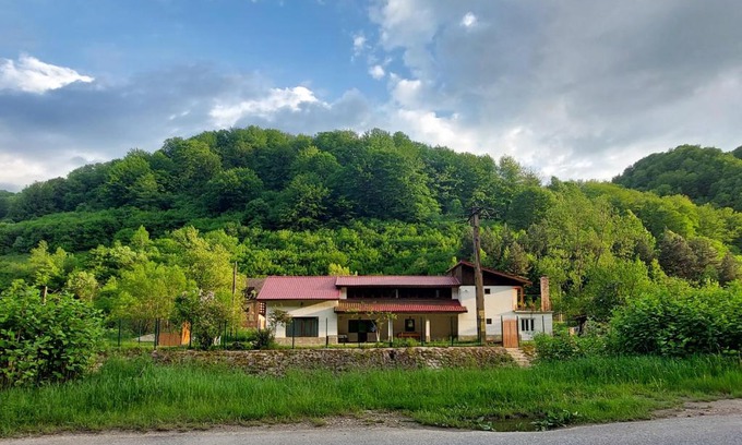 Petrosani House | Transilvania 10 - Casa Poarta Văii Jiului