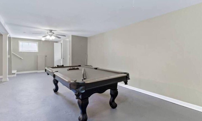 Rossville House | Travis' Place - Convenient and Affordable Location