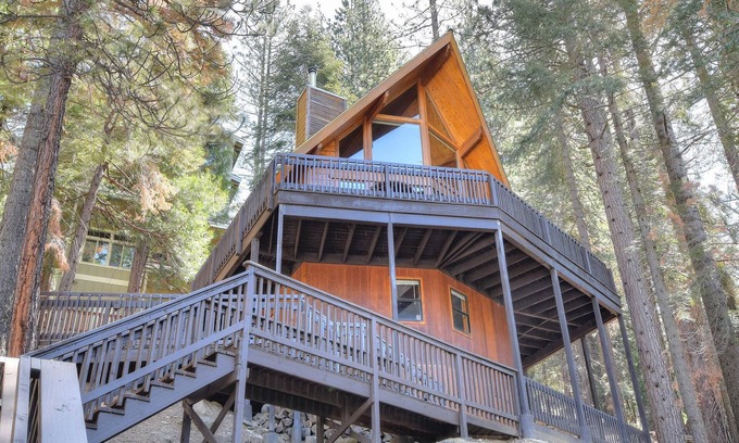 Yosemite West House | Treetops Cabin