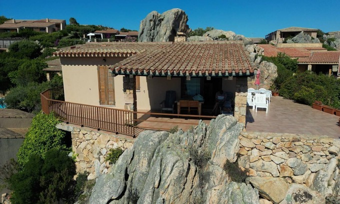 Costa Paradiso House | Trinita D Agultu: Cosy cottage with lovely sea view
