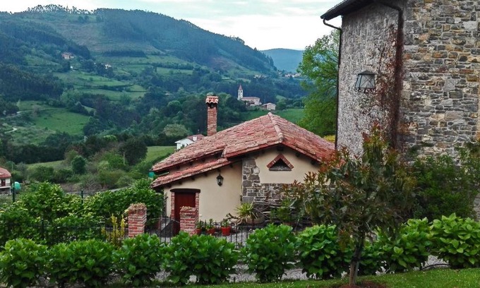 Tornon House | Trisqueles y Buganvillas II