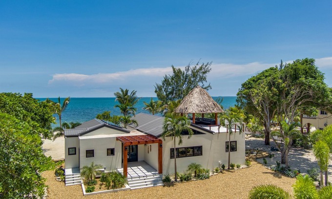 Surfside Villa | Tropical Latitude-Beachfront-Stunning New Villa