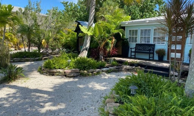 Longbeach Village House | Tropical Paradise - boutique house and cottage with outdoor entertainment deck
