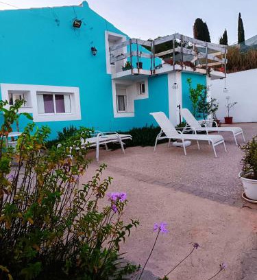 Patroves Apartment | Tropicana One bedroom flat t1 with AC portatil, garden and parking place