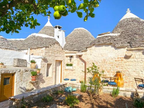 The Trulli of Alberobello House | Trullo Aprìco