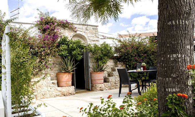 San Michele Salentino Condo | Trullo Bouganville by Pugliadamare