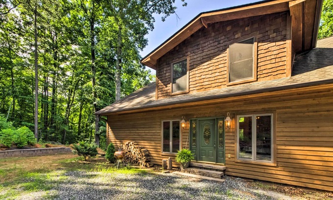 Lynn House | Tryon House w/Hot Tub - Near Equestrian Centers!