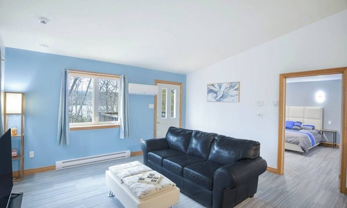 Clifton Royal House | Tucked Away, Walk to Beach, Pet Friendly, Relax