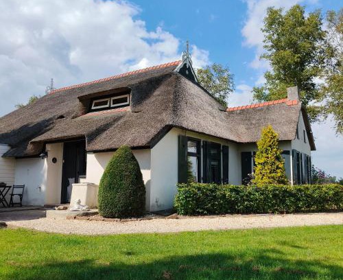 Augustinusga Bed & Breakfast | Tuinkamer 't Strunerke