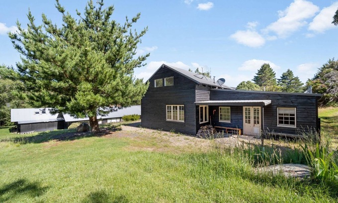 Crackenback House | Tukidale Cottage - 3BR Cottage l WiFi l Air-Con l Relaxing Location