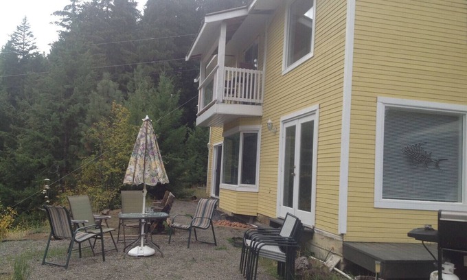Okanagan-Similkameen Cabin | Tulameen Home with a View