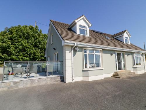 Moville House | Tullyally