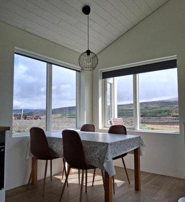 Oxnadalur Valley House | Tungukot sumarhús