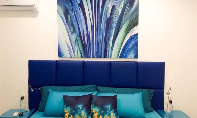 Bushiri House | Turquoise Villa 3 bedrooms/2 bathrooms 5 minutes drive to Eagle Beach