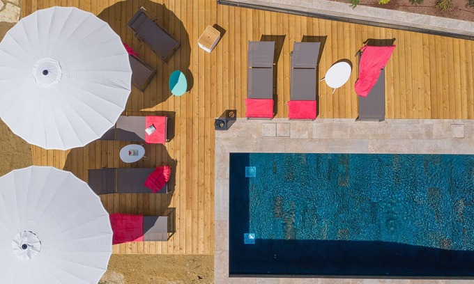Poggibonsi Villa | Tuscan atmosphere in a wonderful villa for 8 with heated pool