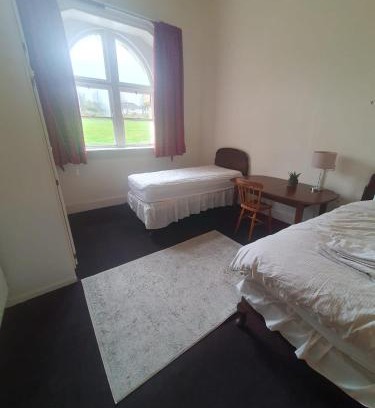 Fermoy House | Twin Room at Richmond house Fermoy