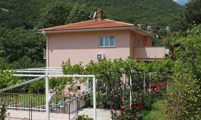 Obrs Apartment | Two bedroom apartment with terrace Mošćenička Draga, Opatija (A-2327-a)