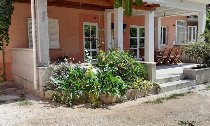 Zuljana Apartment | Two bedroom apartment with terrace Žuljana, Pelješac (A-4576-b)