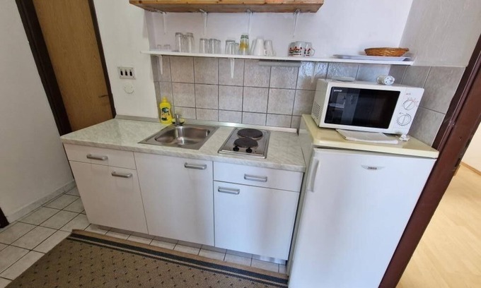 Gradac Apartment | Two bedroom apartment with terrace and sea view Gradac, Makarska (A-22460-d)