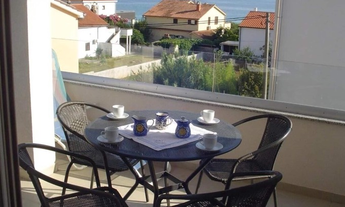 Sveti Filip i Jakov Apartment | Two bedroom apartment with balcony and sea view Turanj, Biograd (A-24791-b)