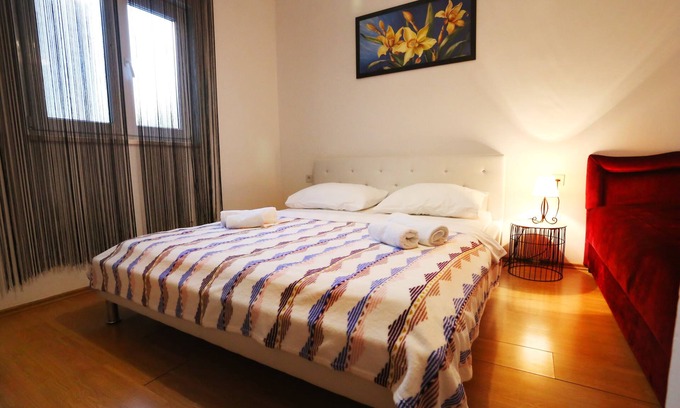 Poljica Apartment | Two bedroom apartment with terrace and sea view Poljica, Trogir (A-5199-a)