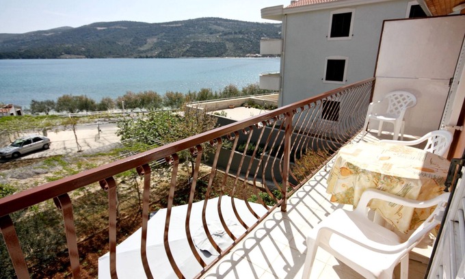 Marina Apartment | Two bedroom apartment with balcony and sea view Marina, Trogir (A-6116-d)