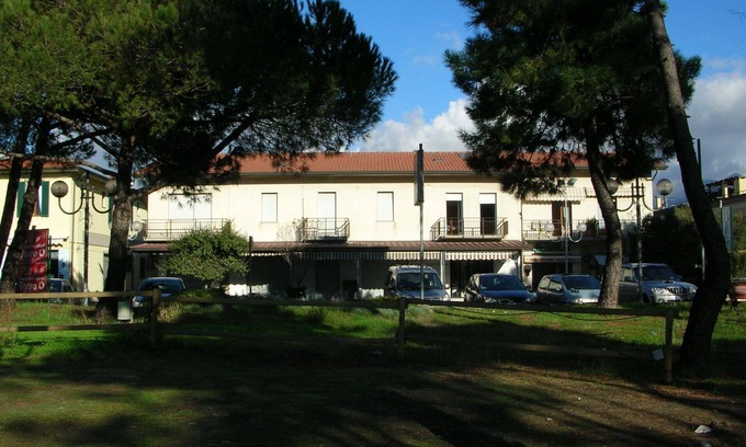 Ronchi Apartment | Two bedroom apartment with verandah, 100m from the beach. Free WiFi.